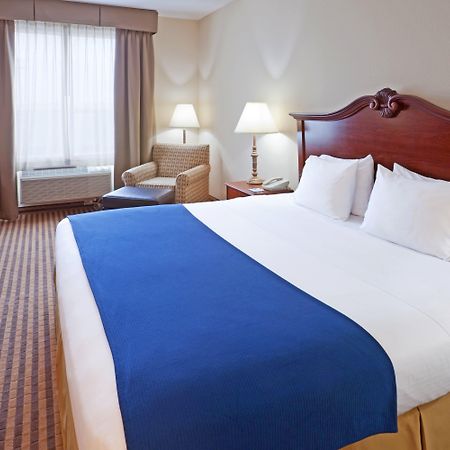 Holiday Inn Express & Suites Waxahachie By Ihg Habitación foto